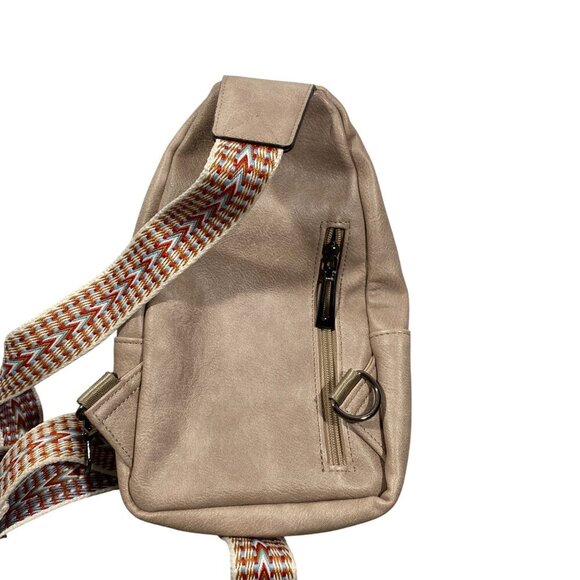 Miroeda Sling Backpack With Adjustable Strap & Multiple Zipper Compartments In B - Picture 6 of 11